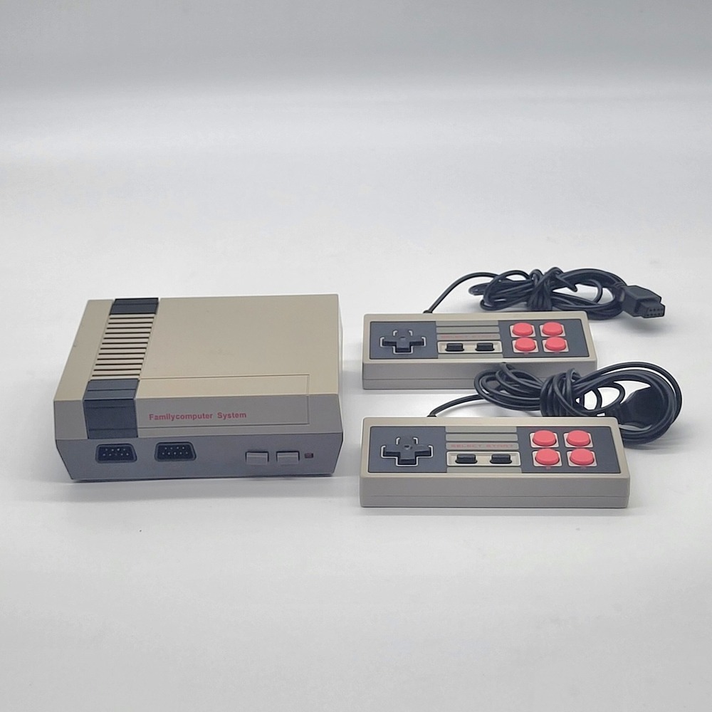 Familycomputer System Plug & Play Game Console 2 Wired Controllers Powers On